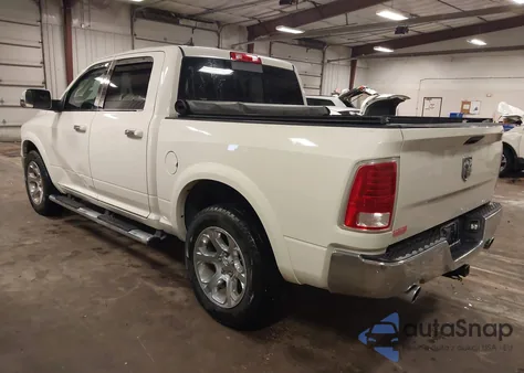 2017 Ram 1500 Laramie 4X4 5'7 Box z USA, uszkodzony, nr VIN 1C6RR7NT6HS566986